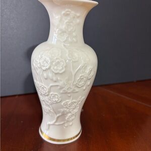 Lenox Cream Embossed Floral Ceramic Vase with Gold Accent